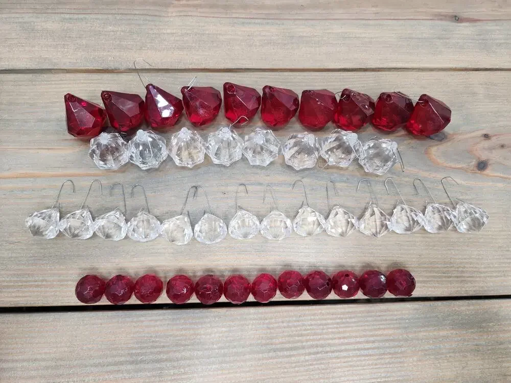 Red & Clear Acrylic Spheres Plastic Balls 44 Pieces Ornaments